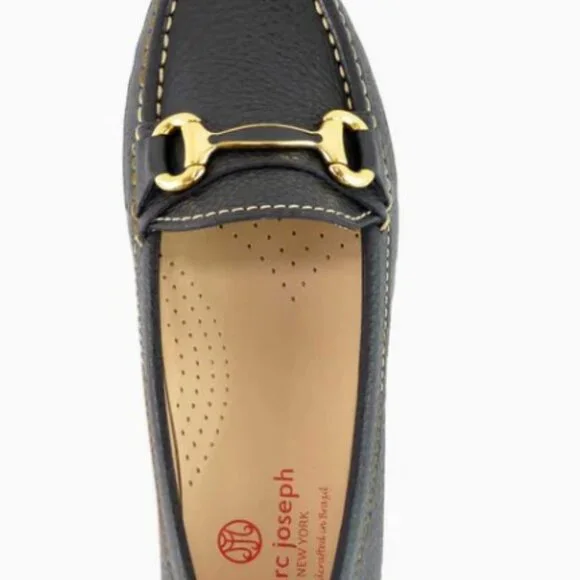 Black and Gold Shoes with Sleek Design - Picture 4 of 8